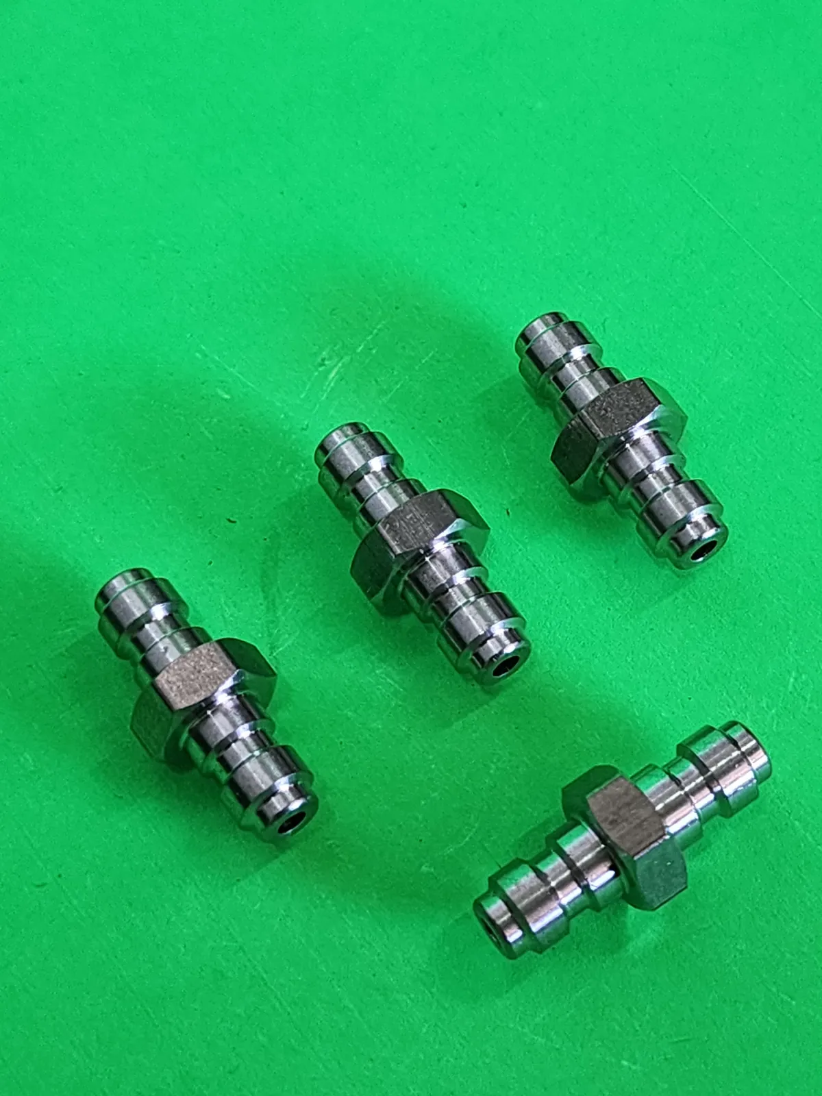 iki ucu erkek 8mm dolum adaptörü